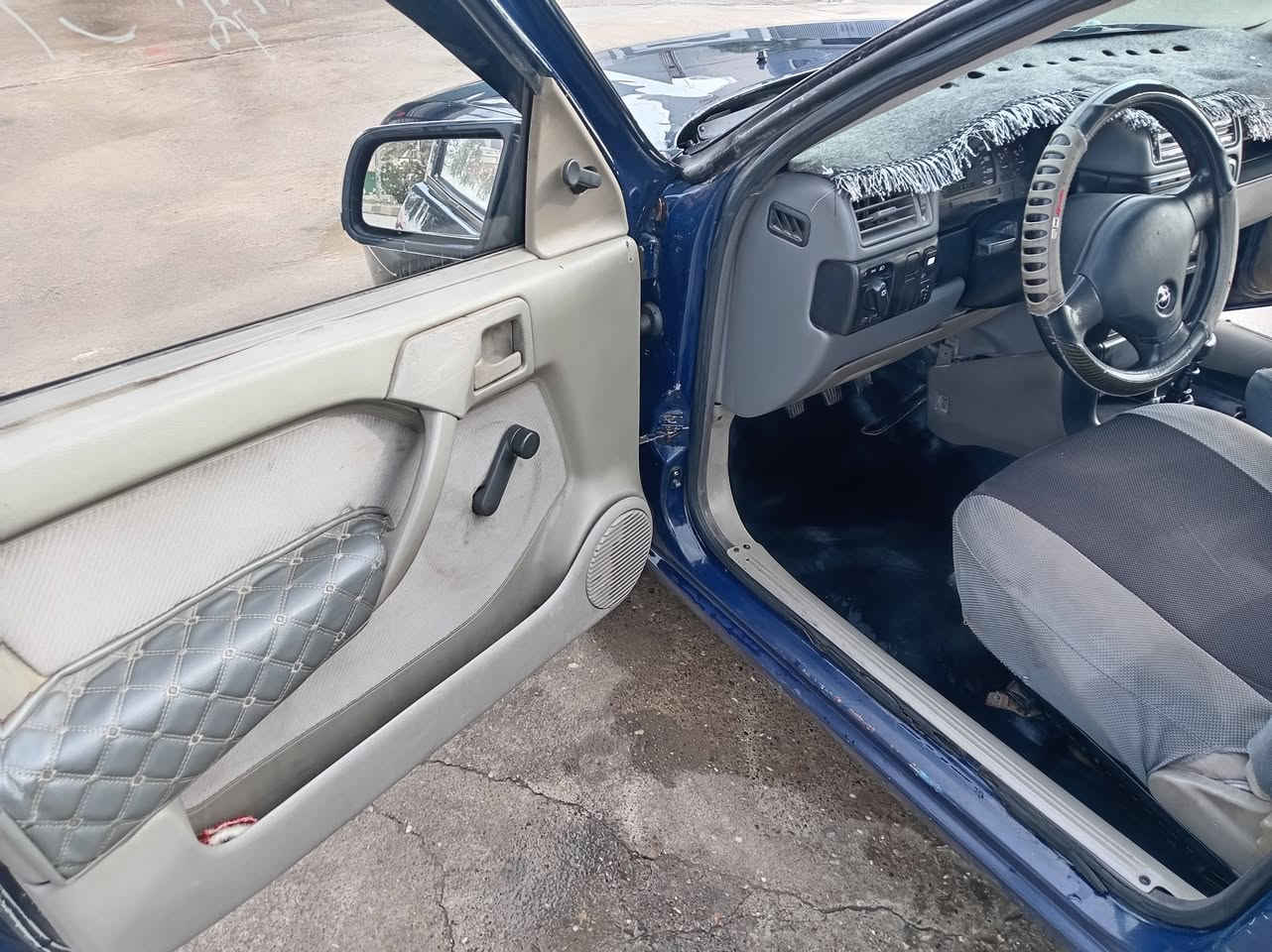 فكتره حجم ٢٠ محرك وكير وارفيو شرط دمعه طخم تايات جديد باتري جديد بدون صبغ دواير ودوسات فقط وايرمنيه كلها شغاله الشراي يتصل ***********
*********** السعر ٤٣ بيها مجال
