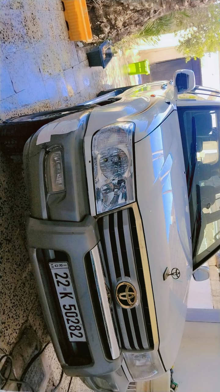 لاندكوزر موديل 2002
شرط بدون صبغ بدون حادث 
رقم اربيل دولي 
تبريد ثلاث قطع 
ثلج 
سيارة مكفولة ماشية 179
كير عادي برغي مابيها نقص 
السعر 170
واذا ما تعرف بسعرها اعبر المنشور 
التواصل واتساب 
***********
