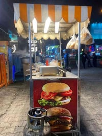 شواية برغر للبيع 🔥 شواية برغر للبيع 🔥 حالة ممتازة – نظيفة وجاهزة للاست...