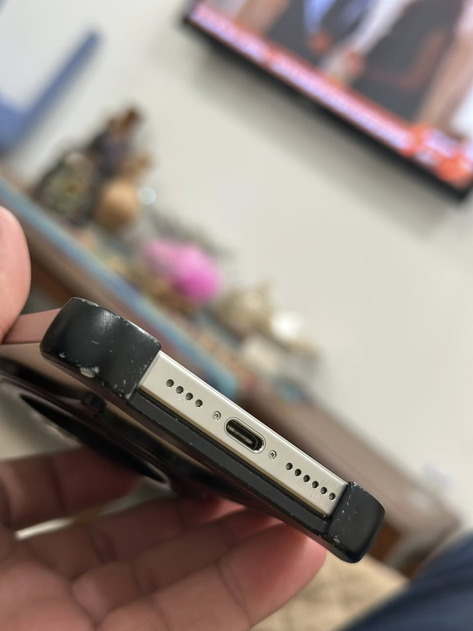 السلام عليكم ايفون 15 برو ماكس
ذاكرة 256 
لون ابيض 
نظافة 97‎%‎ 
بطارية 89 
الجهاز شرق اوسط 
مكاني بغداد 
***********
