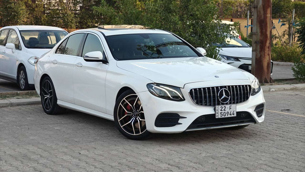 E-Class 300 2017
وارد امريكي
AMG Kit 
86.000كم ممشى 
الضرر نص بنيد و نص جاملغ صبغ 
بدون دواخل 
ايرباك فقط استيرن راحع بلادي شركه سستم 
رقم اربيل وسنويه وفحص وهزة جديد كله 
شرط تحويل ثاني يوم 
العنوان اربيل 
***********
***********
