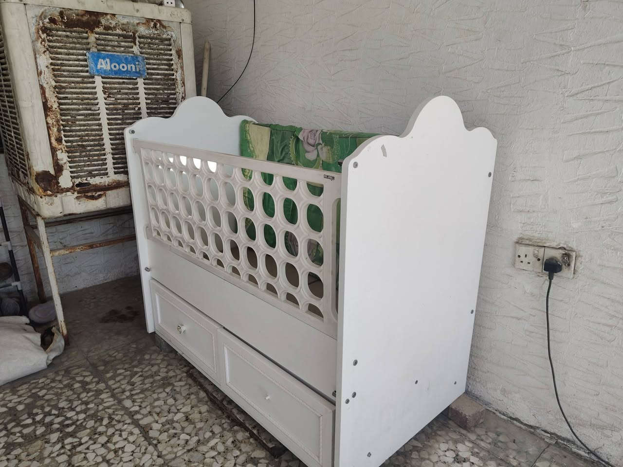 السلام عليكم
للبيع نظيفه جدا
سعـر 50 وبيهه مجال مع الدوشك
كراده داخل فرع بنايه هيلاهوب


**إذا كنت صاحب هذا الإعلان وتريد حذفه لأي سبب، رجاءا أرسل رسالة إلى الدعم الفني**