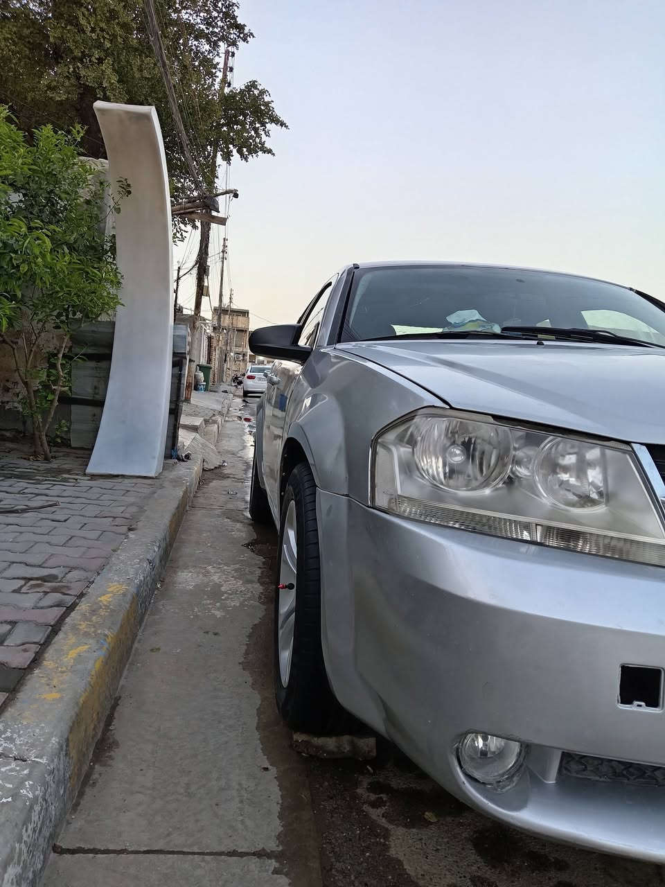 دوج أفنجر 2010 فول مواصفات فتحه كشنات جلد كهرباء مصبوغه عام سياره 
*********** جاهزه خير من الله  العنوان الحسينيه الراشديه
