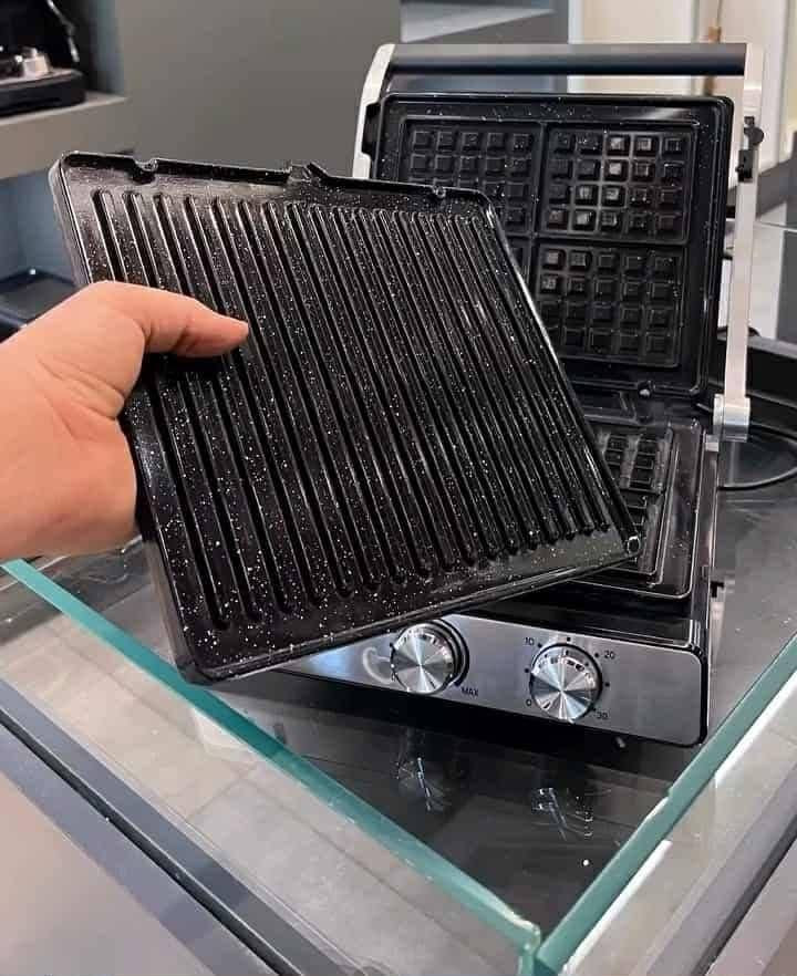 🍂اصدار حديث من براند امبليوم 2 × 1 قوالب منفصلة
🍂كابسة صاج + صانعة وافل

🍂طلاء القوالب كرانيت زيتي غير قابل للألتصاق

خاصية وضع الكابسة بشكل منضدي 180 درجة ( منقلة كهرباء )

لشوي الدجاج _ ستيك_ برجر _ هوت دووغ وكافة الاكلات
 تصير كابسة وتصير شوايه👌🏻

هيكل خارجي من ستانلس ستيل مع مجر تفريغ الدهون 👌🏻

حجم كبير 

كل المواصفات 💸 بسعر 85000
ضمان سنة من الوكيل الحصري
🔥بيتك عدنا 🔥 الوكيل الحصري في كربلاء لشركة امبليوم الالمانية الأصليه ✅😇احذروا التقليد
#امبليوم_اختياركم_الأمثل

عنوان المحل حي الموظفين شارع مدرسة جمانة اسم المحل بيتك عدنا


**إذا كنت صاحب هذا الإعلان وتريد حذفه لأي سبب، رجاءا أرسل رسالة إلى الدعم الفني**