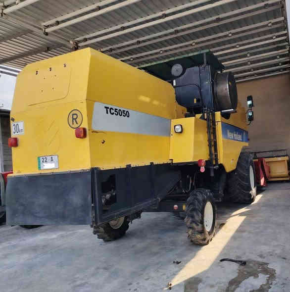 حاصدة نيوهولند موديل 2008 حجم 5050 كير كبير اربع بلم
بلجيكي اصلي مكفولة كفالة عامة

مشتغلة 2900 ساعة عل وضع شركة

لحد هسة بلم مامفتوح بلادي 

فول فول مواسفات دبل كشن معمل كهربأئي 

هزاز كهربائي سرن لعاب مراية كهربائي 

دبل سويج 

لحد هسه تاير بلادي مال شركة

سنوية و رقم و كلة جديد لحد 2030 

بأسمي بشرط تحويل 

بدون لحيم و فطر و صبغ 

كونترول و هيدرو كير مامفتوح بشرط 

تبريد بشرط ثلج 

محرك مفتوح بس انطيك بشرط و زمان بدون صرف و صوت و بخار حاصدة مال جناي بدون اي مصرف  

مكان كركوك 

للستفسار 

*********** 

واتسأب موجود
