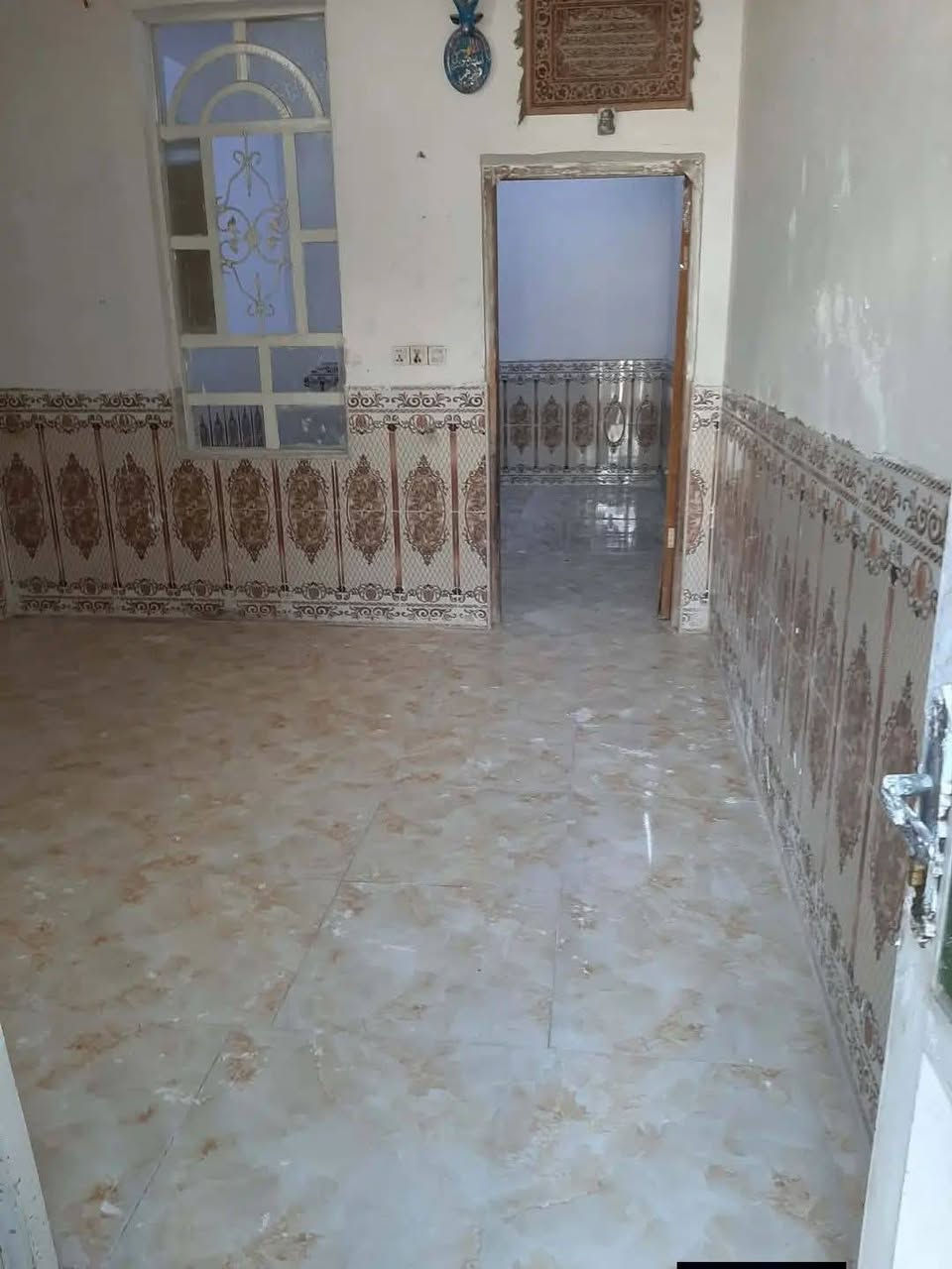 دار للأيجار 🏠 50م✅
سعر الأيجار 200 الف مع اجور الماء والكهرباء 💵💵
الموقع 📌النجف حولي على شارع
15 قرب المدارس وقرب السوك
خدمات كامله 🔥🔥 
يحتوي على غرفه نوم ومطبخ مفتوح عالصاله  خط مولده تانكي سخان 🩷

***********
***********
