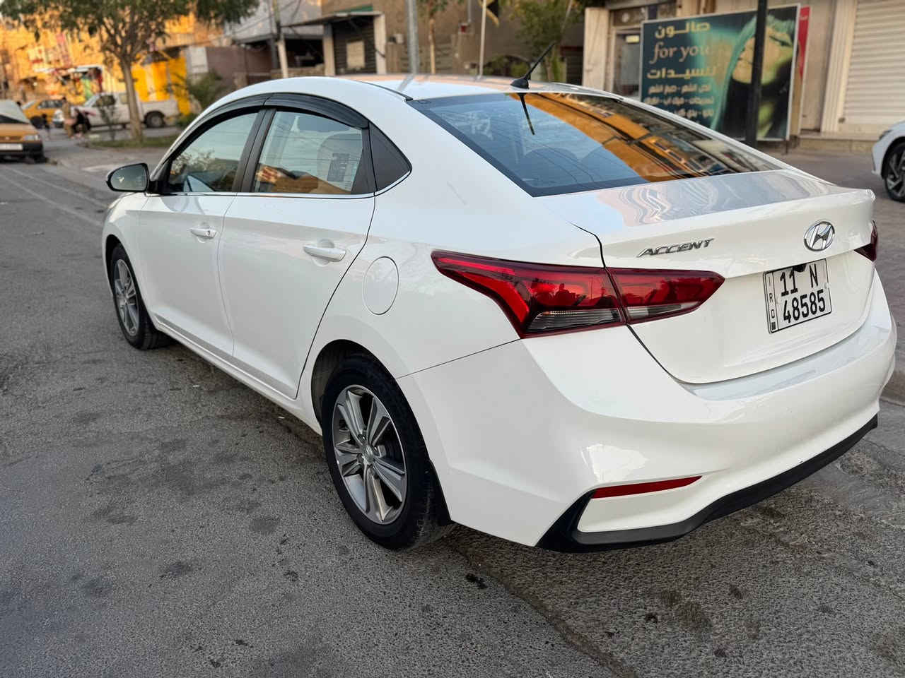 السلام عليكم.
للبيع اكسنت 
موديل 2019
رقم بغداد. الدولي. تحويل مباشر
محرك.  كير.  تبريد. شرط. جاهزه من كلشي
مكفوله من الضربه والصبغ والتبديل 
فقط بيها بارد كد شبر 
السعر 126وبيها مجال ان شاءالله
المكان : بغداد - البنوك
رقم الهاتف:***********
