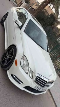 عندي مارسدس e350 للبيع موديل 2012سياره جديده جدا ماشية 85 الف كم فووول...