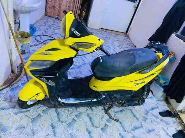 السلام عليكم 
سكنس جامبو موديل 2020 
محرك ماكس عدله بوشه 55 سرعه ومعدل 🧨 
عليه تزويد اقرا 💸💸
بوشه وبستم 55 😁
صالنصه FM طلق + بك فاير دكمه عمل تشغيل واطفاء + صوت رعب وبيه كاتم 🇱🇷🇱🇷
ويل رياضي لون ابيض وتايرات جدد وكصب جدد 🇬🇭🇬🇭 
كابريته اصليه شرط ام الضمان 
لا تئخير ولا صرف  
باتري وشخاطه وبلك وصوندات البانزين والهوة كله جدد
الكهربائيات كله شغاله ومابيه اي عطل يعني سلف هندر وبعد اكو هواي اشياء ماذاكرهن مكاني حله 
السعر 375 
***********
