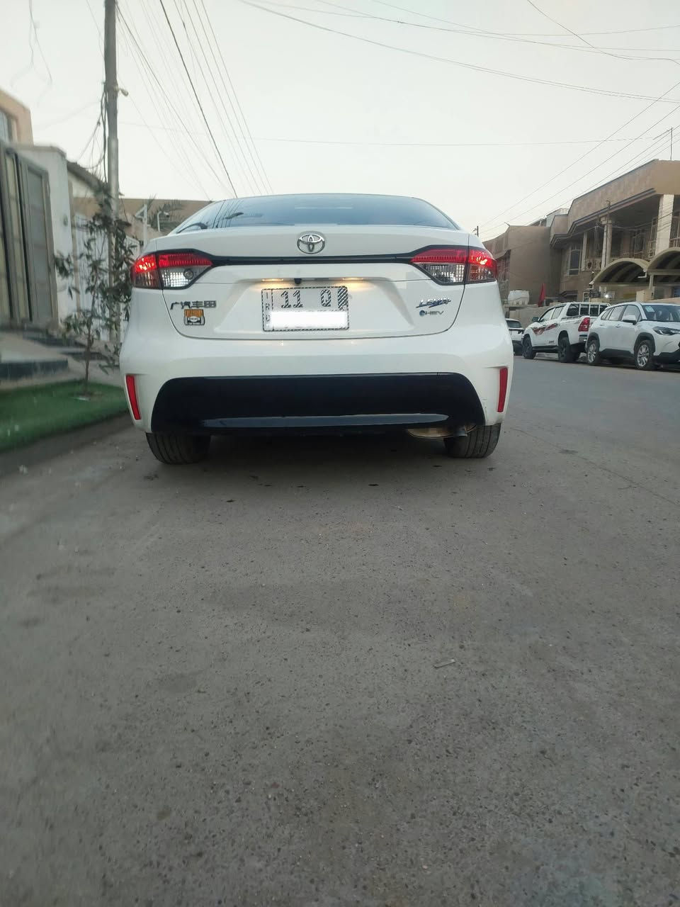 تويوتا كورولا  2025 hybrid فول مواصفات شكل الامريكي المرغوب🇺🇸
⚡ مواصفات:
☀️ فتحة سقف سلايد
🔑 بصمة + دخول ذكي
♨️ مقاعد جلد + كهرباء
🧠 رادار + تحديد مسار + قيادة شبه ذاتية
✨ هاند بريك كهربائي + لايت زينون 
📸 شاشة وسطية + كاميرا دوارة + عداد ديجيتال كامل
⚙️ تحكم مقود جانبين + درايف مود + أوتو هولد
🛡️ فل سيستم إيرباك + مانع تصادم + مانع انزلاق
(بيهة رصعه مثل ما موضح بل صوره )
    - ماشيه 7  الف
    -السياره بأسمي
رايدها 155وبيها مجال بسيط 
العنوان:
بغداد/المشتل/حي الرئاسه
***********
