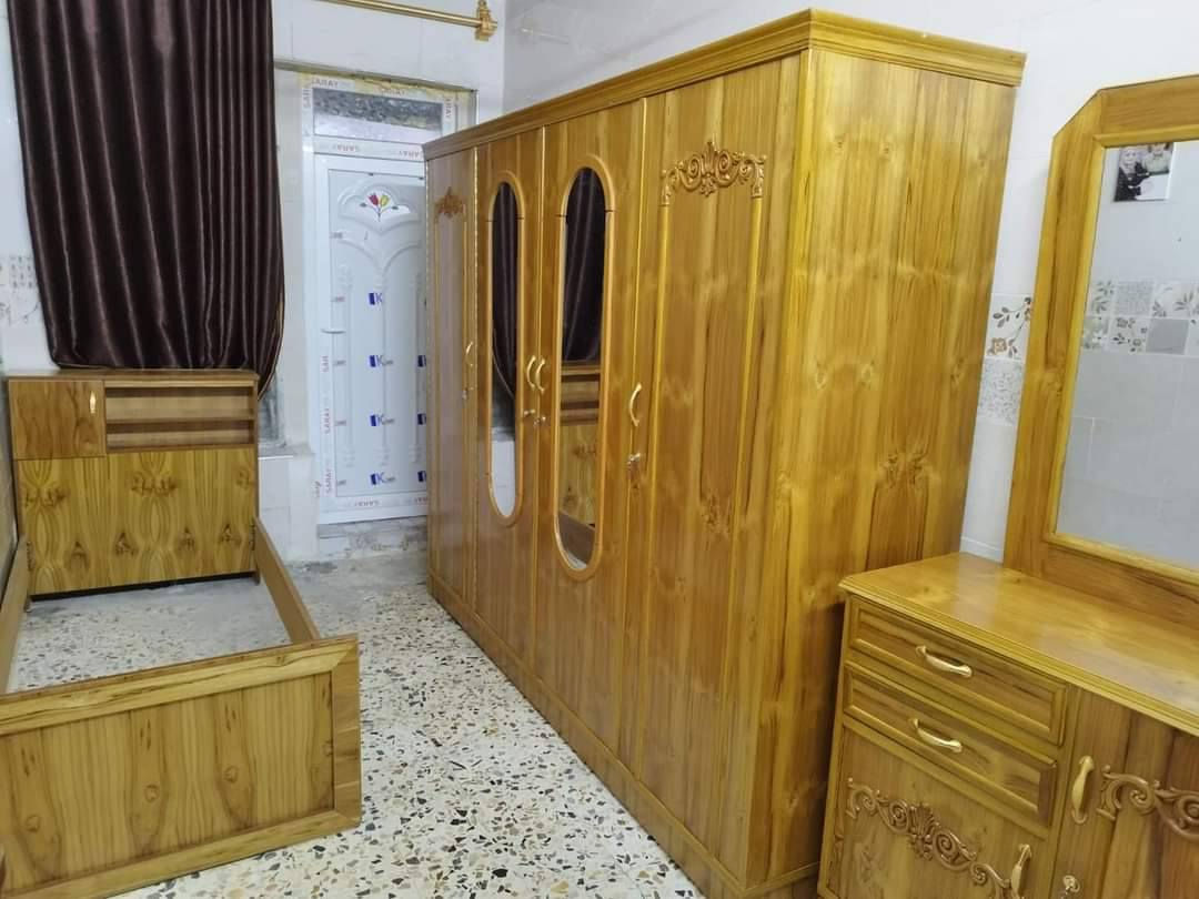 معمل ونجارة الحبوبي لعمل الغرف النوم الجديده والأبواب والجراجيب والبوفيات بجميع انواعها وقياسات حسب الطلب  البيع نقد وقصط القصط على 18 شهر ***********
