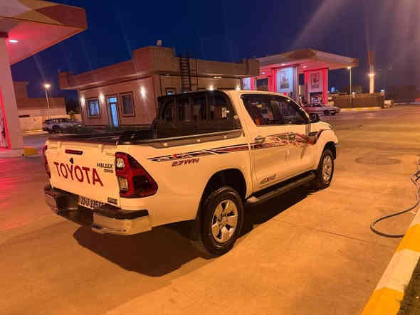 للبيع تويوتا هايلوكس موديل ٢٠٢٤ شركه ساس ماشيه ٢٠الف 
بدون صبغ بدون تعديل بدون مفتوحات ضمان شركه سياره جديد گير عادي فورويل عالي مكان سياره كركوك سعر ٣١٥
***********/*********** كركوك
