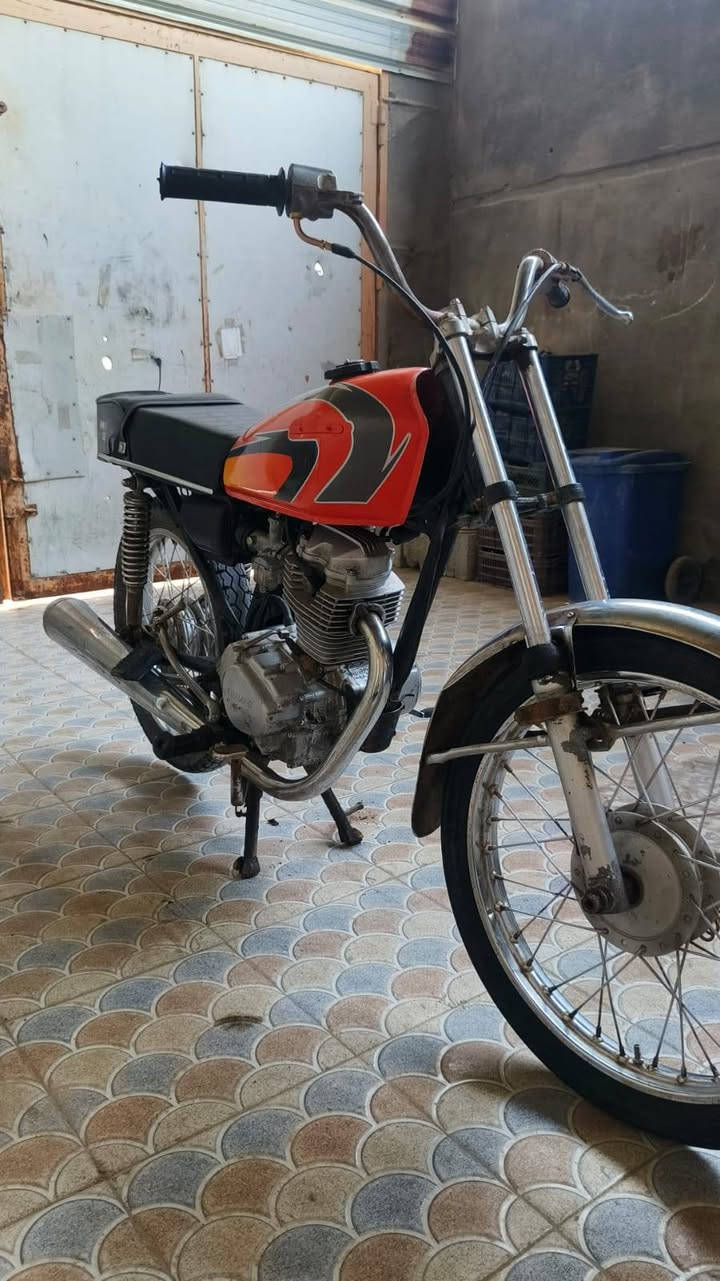 اسلام عليكم دراجه سيجي نامه سعر 350 بيهه مجال بصيط تواصل ***********
