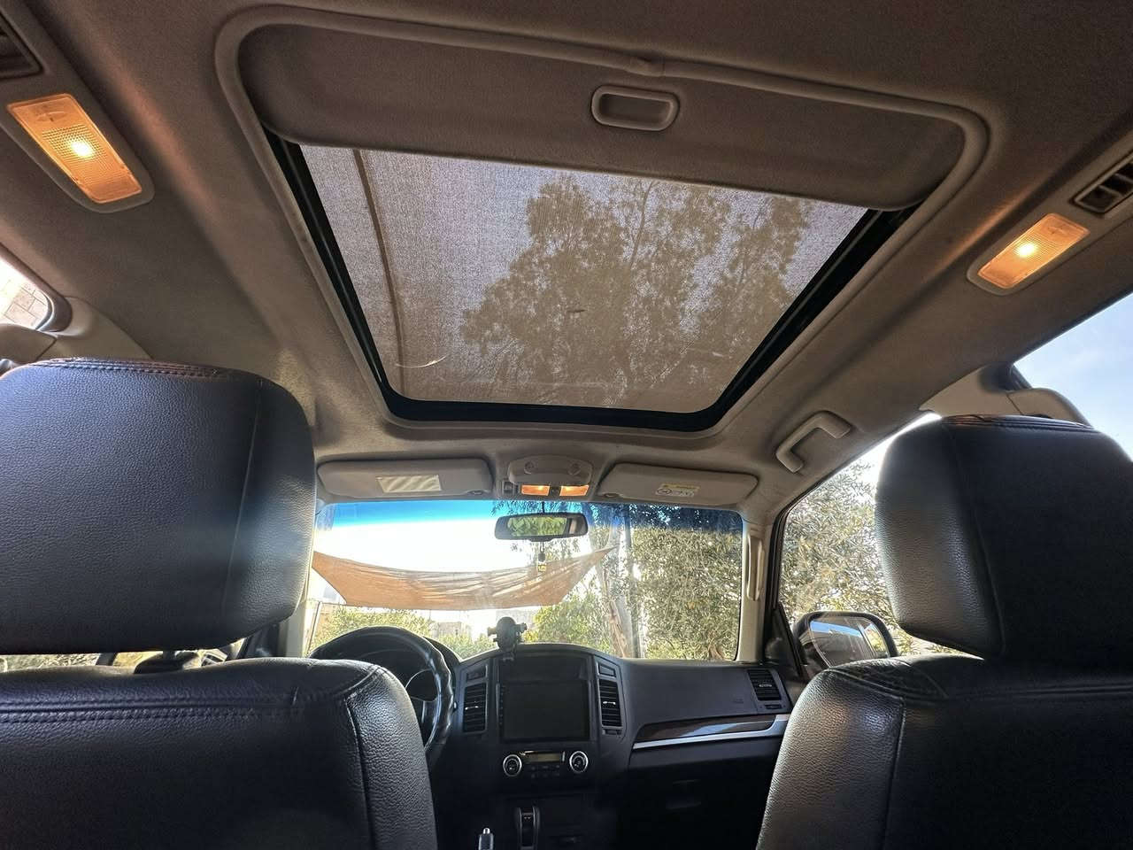 Mitsubishi pajero 2014
فحص كامل متسوبيشي باجيرو 

ممشى 200 الف 

 فحص كامل خصوصي 3.8 GLS 

متسوبيشي باجيرو 2014 خصوصي اصلي 

 غرفة  لون اسود 

محرك سعة .. 3.8 .. v6 قوي واقتصادي 

مري ضب كهرباء ⚡️/ عالسنتر 

ثلاجة وسطية 

مفاتيح الشركة مع سنتر الأصلي 

أيادي نقل / مري نقل 

جير اتوماتيك توب ترونيك 

دفع رباعي 4*4 عدة وضعيات

نظام (دفلوك Deff lock)

غرفة جلد بحالة جيده جدا / فرمايكا داخلية  

  / ٧ مقاعد ركاب / مركى وسط خلفي / حافظات أكواب 

دعاسات جناب 

تحكم ستيرنج 

مثبت سرعة 

تكييف مركزي مفصول + تحكم من الخلف 

زجاج خلفي البينا 

كاسحات سقف / غمازات مري 

سنتر لوك مركزي / فتح صندوق على السنتر

شاشة تدعم جميع التطبيقات / كاميرا الرجوع للخلف 

حساسات خلفية /  

Parking sensors مساعد الاصطفاف 

كراسي خلفية قلب 

اضاءة امامية ليزر / كشافات LED 

ماتور وجير واكسات فحص 

نظام AIR BAG حمايه امامي و خلفي / بريكات ABS 

فتحة سقف بانوراما

جنط باجيرو 17 اصلي مميز

كراسي مدفية 

زجاج ومري فل كهرباء ⚡️ 

السعر 💸 10.300 💸قابل للتفاوض 

رقم التواصل 0781885300


**إذا كنت صاحب هذا الإعلان وتريد حذفه لأي سبب، رجاءا أرسل رسالة إلى الدعم الفني**