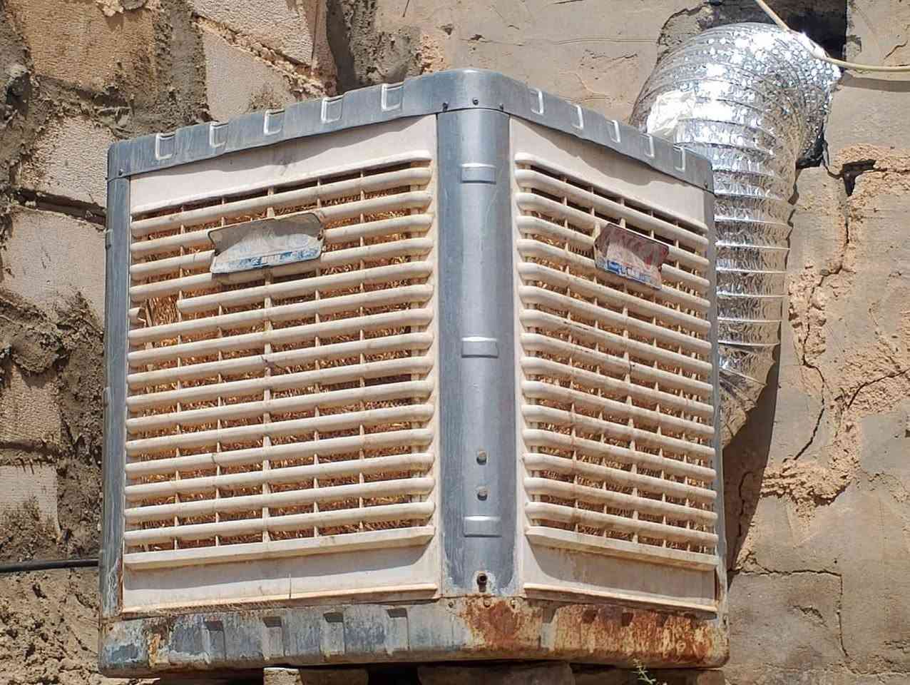 سلام عليكم للبيع مبرده نضيفه شغاله ماعايزه شي سعرها 80وبيها مجال بسيط مكاني نجف ***********واتساب فقط

