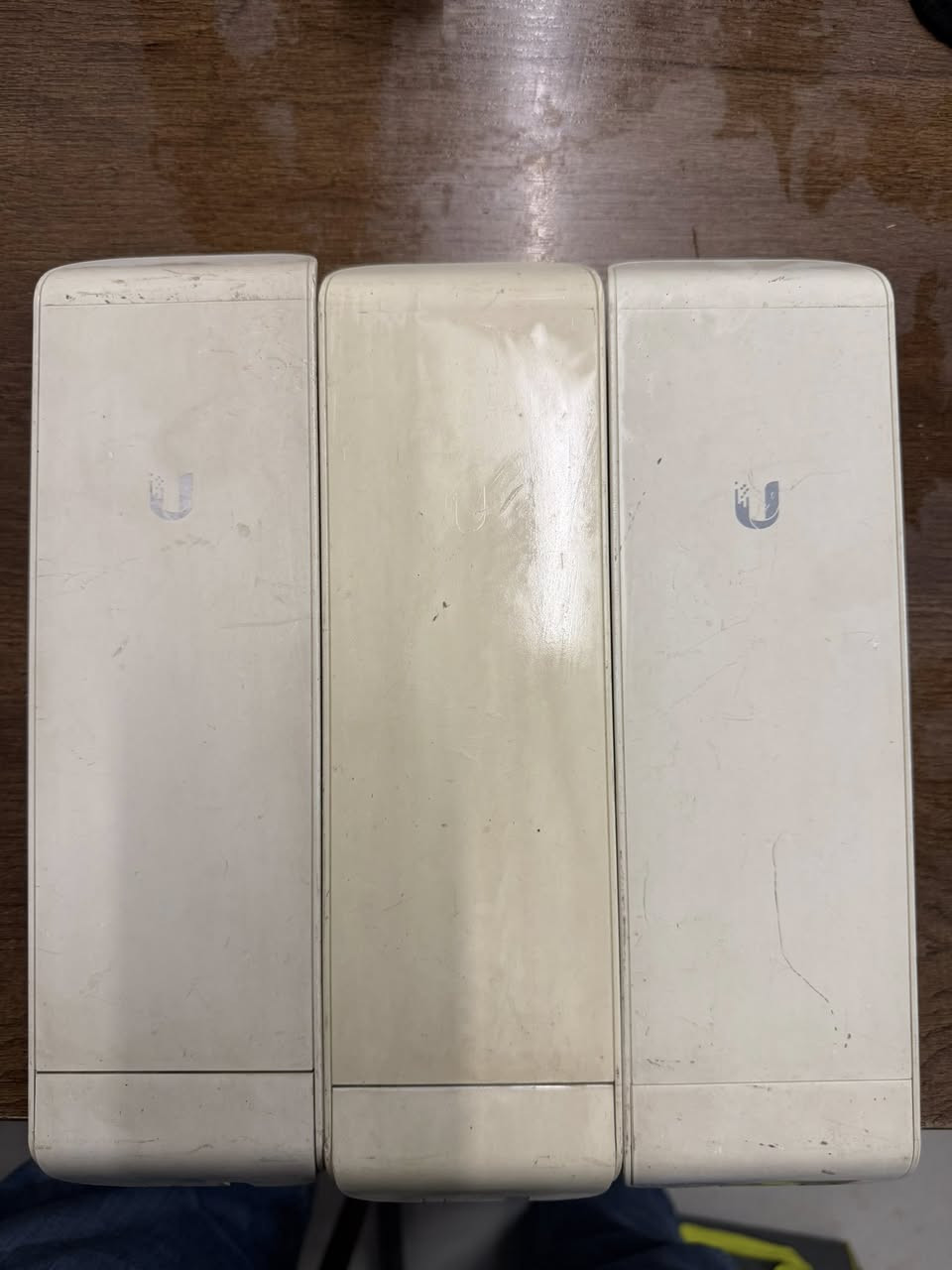 توفر لدى مكتبنا 
روكت xw جديد بالكارتون سعره 140 الف
سكتر ubnt بالكارتون سعره 95 الف
نانو ستيشن m2 سعره 35 الف
محولات 24 v واحد امبير سعره 5 الاف
محولات اير فايبر 50 v  واحد و 2 امبير 
عاكسة مكسما 850 سعره 80 الف    
Lhg 50 سعره 35 الف
***********
يوجد لدينا توصيل لكافة المحافظات
