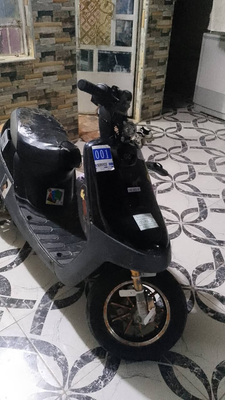 سلام عليكم دراجه بطه بس محوريله محرك مال ماكس دراجه شلعه ومعدل دبلات امامي رياضي دبل خلفي رياضي وياله مال ماكس دراجه نكره سلف  باتري جديد نقصه بس سوبايه الدراجه سعره ب 175 وبيه مجال خاص مفتوح


**إذا كنت صاحب هذا الإعلان وتريد حذفه لأي سبب، رجاءا أرسل رسالة إلى الدعم الفني**