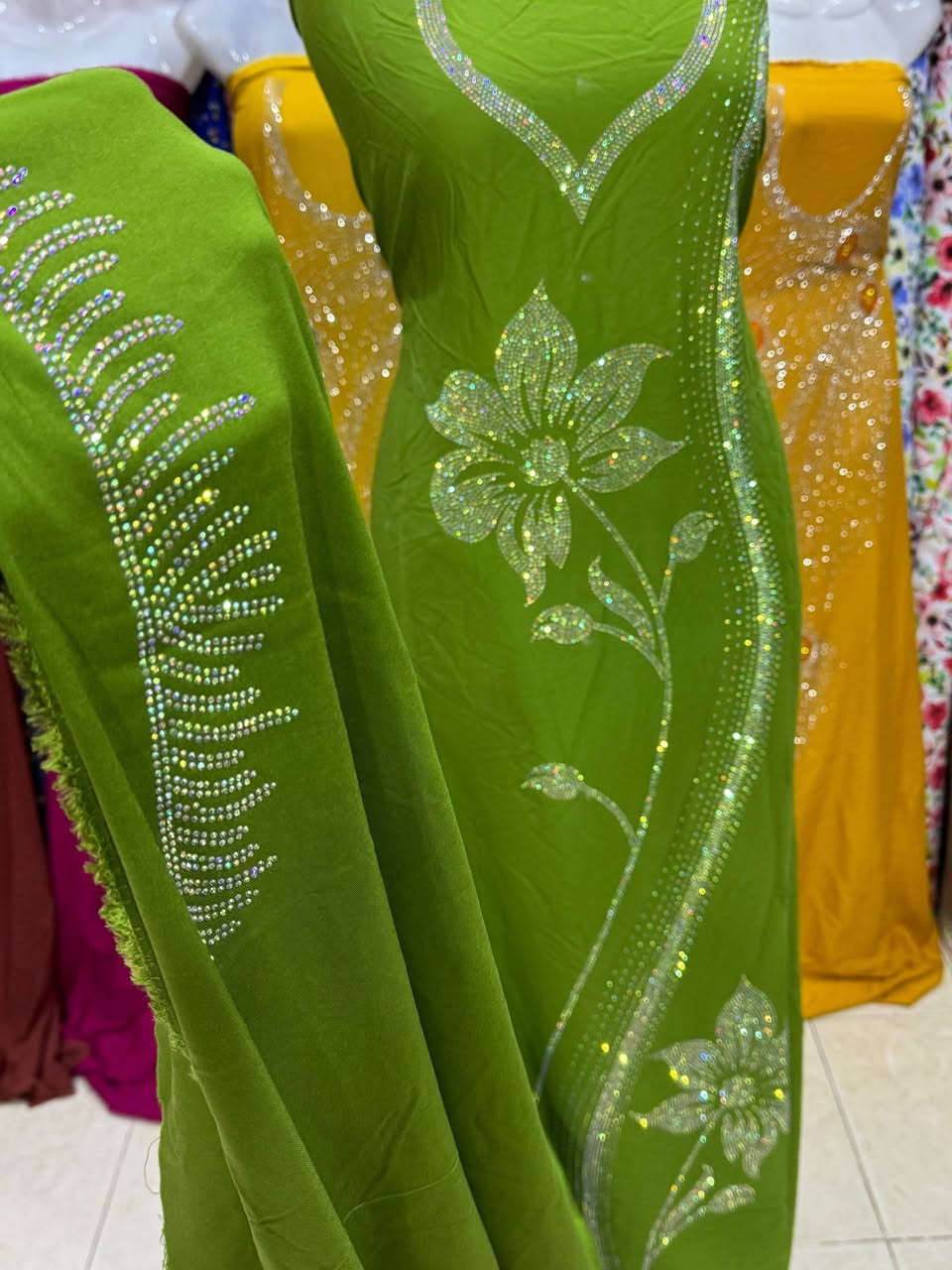 اجمل المخاور الشمالية 
توصيل 5فقط لجميع المحافظات


**إذا كنت صاحب هذا الإعلان وتريد حذفه لأي سبب، رجاءا أرسل رسالة إلى الدعم الفني**