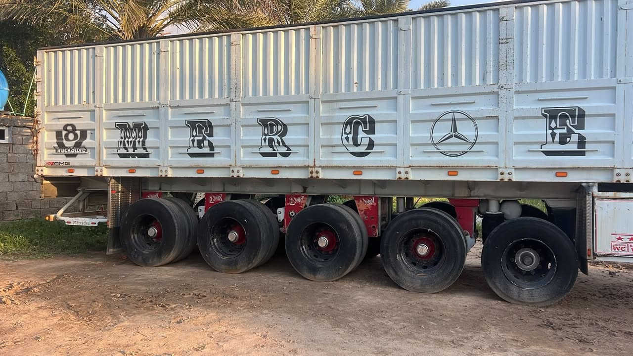 يالله سلام عليكم عربانه للبيع 2019/فصخ وربط سليمانيه/ الطول 13.60/دناكير 16 الشاصي 16/العربانه 4محاور مرسمه  وباقي التفاصيل انتصل ع الرقم /*********** سعر خاص
