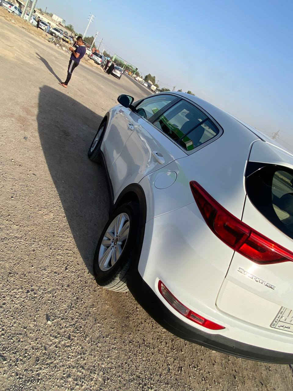 السلام عليكم ورحمة الله وبركاته..
كيا سبورتج 2018 السياره حلوه وخير من الله 
وارد امريكي السونار مرفق بصور رقم ديالى ماشيه 47 الف سياره مال جناي ما تصرف عليها أي شي تخم تاير كامره خلفي تبريد شغال السعر 142 وبيها مجال العنوان ديالى بعقوبة رقم الهاتف ***********
