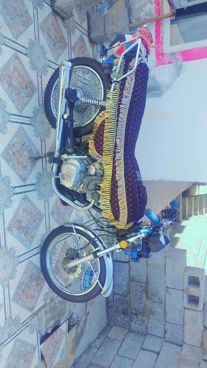 سلام عليكم موجود ماطور سافين 2018منفيس اصلي محرك كبس السعر 375 وبي مجال الرقم ***********
