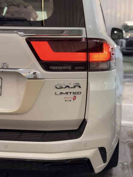 السلام عليكم 
لاندكروزGXR 2024 

السيارة ✅GXR Limited✅

بصمة

سلايت

اضواء LED ✅

5 كامرات ✅

مكينة 4000 تنفس طبيعي 

LED نهاري

اشاير بالمري او مري شفط

كشنات الأمامية تحكم 

كشنات جلد 

كشنات تبريد ✅

شاشات خلفية

تحكم استيرن فول 

صندوك كهربائي 

حساسات امامية خلفية

مثبت سرعة 

قيادة ذاتية 

سايد بريك كهربائي 

شاحن واير ليز 

السيارة بعد بيهة مواصفات او غنية عن التعريف 

سيارة رقم بغداد انكليزي

باسمي 

ماشية 30الف فقط ✅

سيارة جديدة كلش وعلى وضع الشركه من الزيرو لحد الان يمي 

سيارة مكفولة كفالة عامة من الدعامية للدعامية 
حتى لاستيكات الشركة ممفتوحات
مكاني بغداد✅
للتواصل:***********
