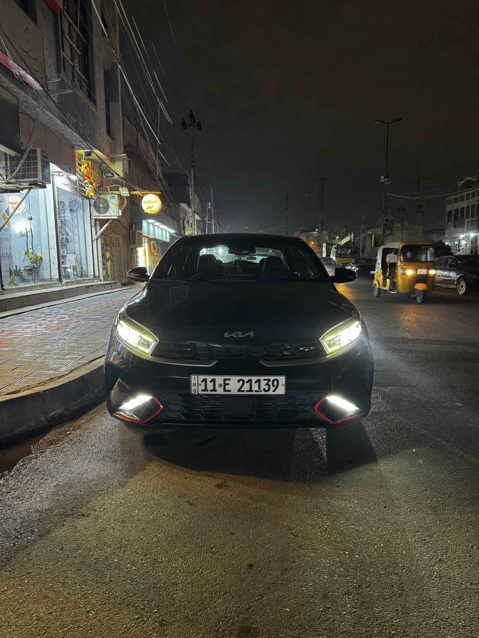 السلام عليكم
فورتي 2022 GT

ماشيه 78 الف كيلو يعني 48 الف ميل 

مكينة 1600تيربو

كير DCT سبع نمر

السيارة حادثة جاملغ وربع الباب جاملغ مبدل والباب مصبوغ 

(مواصفات )

دبل اكزوز

كشنات جلد

مود درايف (سبورت-ايكو -نورمال)

رادار الخروج عن المسار

رادار تنبيه التصادم (من تقرب على سيارة دوس بريك من يمهة)

قيادة الية

نضام صوتي من 7سماعات

بصمة واشاير بل يدات مال باب مال ترحيب واشاير بل مري ستيرن حرف D

شاشة اندرويد اوتو وكار بلي

وبعد مواصفات GT المعروفة رقم بغداد الجديد وسنوية جديده مكان السيارة بغداد الطوبجي

السعر 169

***********
