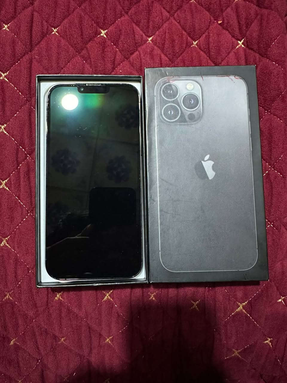 البيع 13 برو ماكس ذاكرته 256 بطاريته 74 كفيلكم العباس انسى شي اسمه شحن مستحيل ينزل بسرعه شي خاف بالك ارقه الاجهزه ال13 برو ماكس تجي
نفحص ع اخر حبايه متواجد وتساب سعر 650
بلّغ رقم الهاتف ***********
