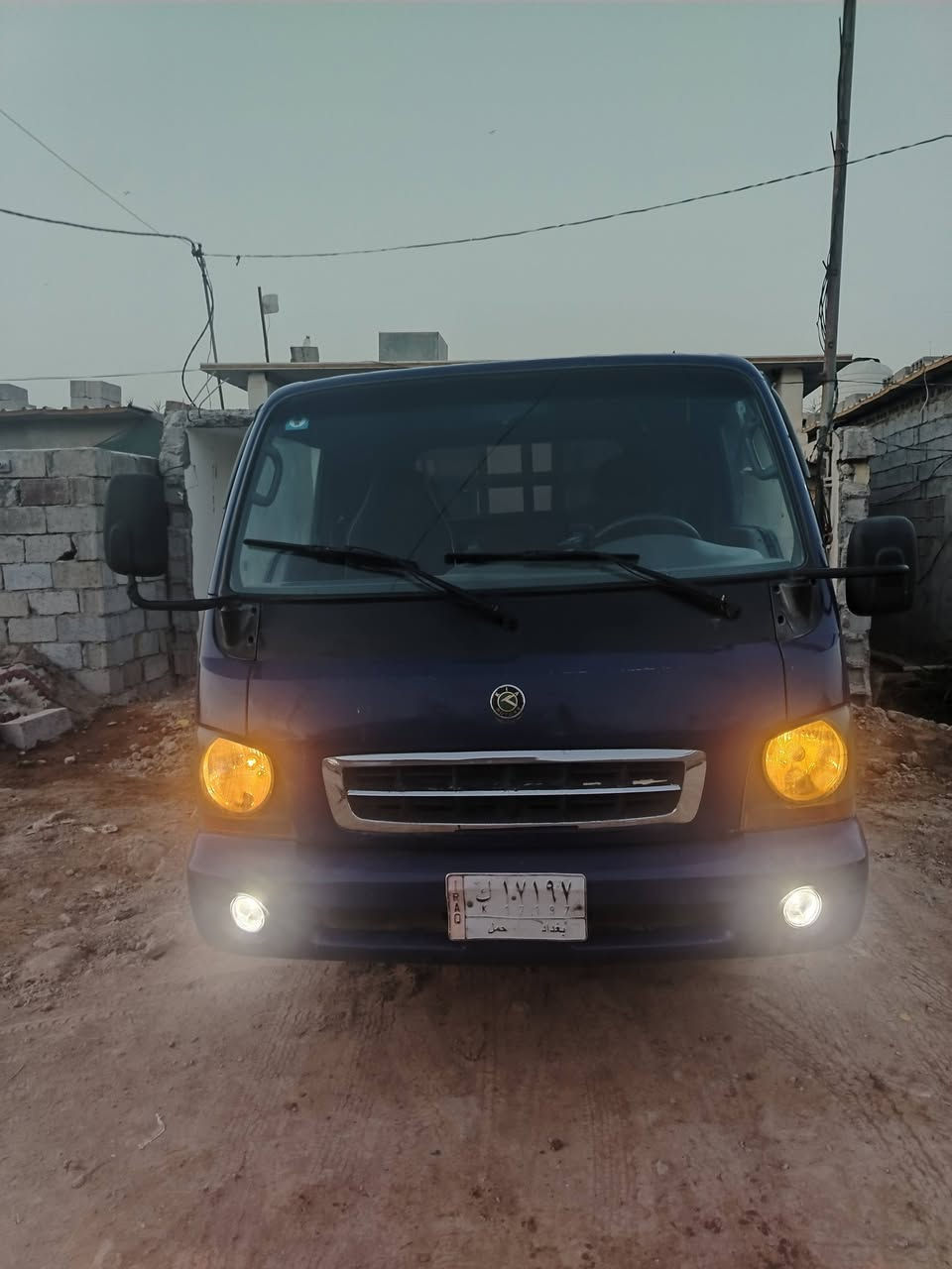 سلام عليكم كيا ام عيون الموديل 2002 سيارة خير من الله السياره بلادية  المحرك 3000 السعر 65 و بيهة مجال المكان ديالى بعقوبه الرقم ***********
