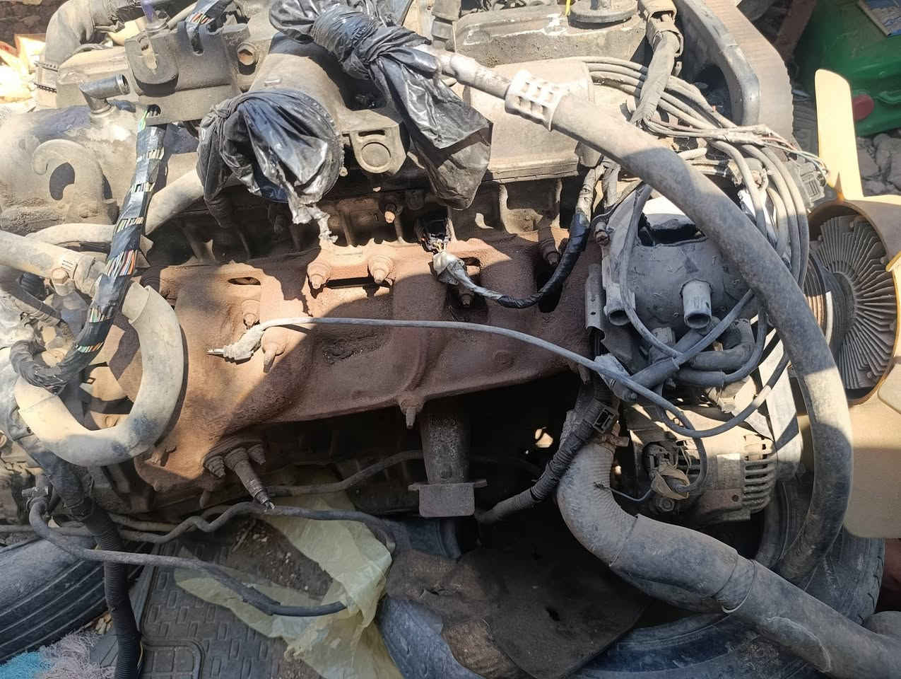 سلام عليكم محرك 2500 ديلكو كامل هوه ولتفرعات للبيع شرط الشغل  من كير من محرك من دينمو من كلج من سلف من كمبريسر من ضفيره كامل اخوان سعره مناسب للستفسار واتساب ***********
