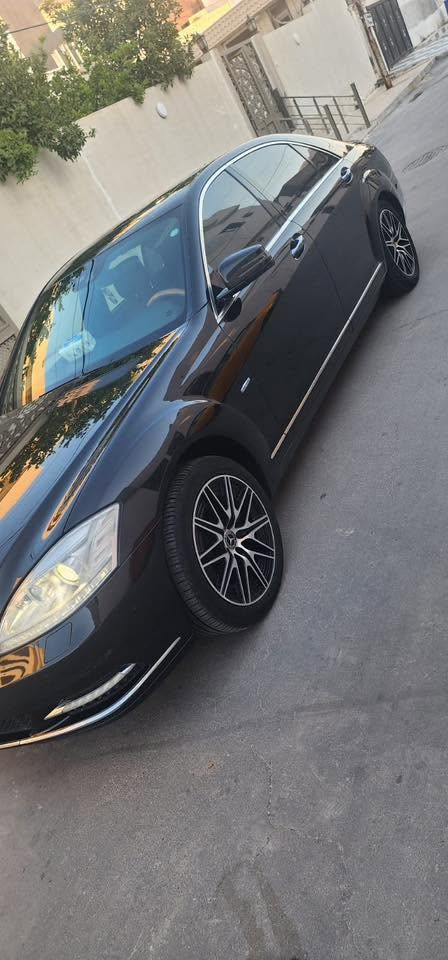 مارسدس s350 موديل 11
مكفوله كفاله عامه 
ماشيه 210 
موصفات ال s معروفه 
بنوراما 
تدفئه تبريد بكل الكشنات 
تحديد مسار 
نقطه عمياء 
قاصه 
كروس سرعه تكيفي مع السياره الامامك 
تغير الوان الاضائه الداخليه 
3 وضعيات قياده 
نضام ايكو 
مساج بالكشنات 
تخم تاير و دبلات جديد 
ماكو اي مسج مسويله سيرفس كامل 
العنوان:بابل 
الرقم:***********
السعر:230$ وقابل للتفاوض شي بسيط
