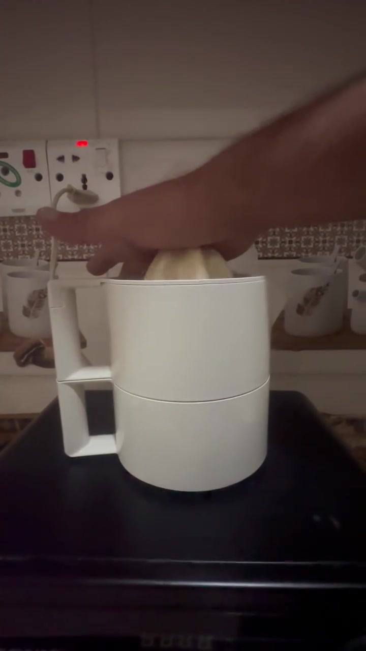 معصارة 🍊برتقال 🍊+🍋‍🟩حمضيات🍋‍🟩  براون (Braun) صناعة 🇪🇸اسباني 🇪🇸استيراد المشأة العامة 🇮🇶العراقية 🇮🇶
 نظافة عالية جدا جداا وكما موضحة بالصور
 للاستفسار يرجى ✉️مراسلة ✉️الصفحة


**إذا كنت صاحب هذا الإعلان وتريد حذفه لأي سبب، رجاءا أرسل رسالة إلى الدعم الفني**