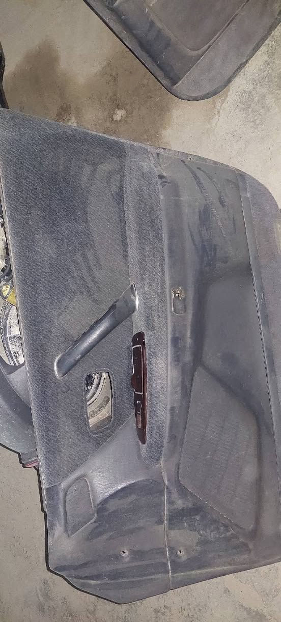 سلام عليكم بطاين راس ثور مال حاوي بعدهن بترابهن هنه ودكمهن مال ابو عيون مكان بصره سعر 75 
رقم ***********
