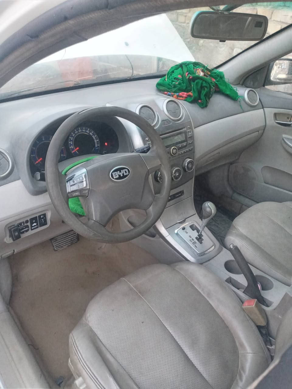 السلام عليكم موديل ٢٠١٤ بدون ضربه بلاديه بيه شويه خياسات مالك اني اخوان محورله كير كورله مكينه بلادي اي تبخير مابيهه  جديده السعر ٤٠ وبيه مجال للتصال *********** مرحبا
