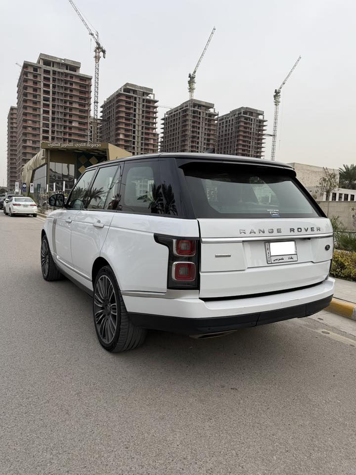 رانج روفر فوك موديل 2019 ✅
اوتوبايوجرافي 8 سلندر سوبر جارج
اعلى فئه كامل المواصفات 
وارد الماني ماشيه 82 الف كيلو 
السياره بدون صبغ بدون حادث
تبديل باب خلف السائق بنفس اللون 
للبيع السعر 45,500 دولار 
للاستفسار ***********
