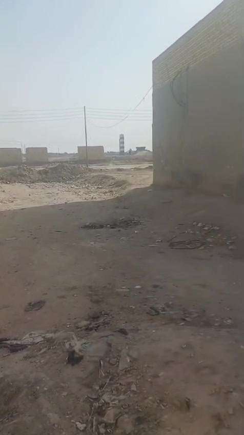 قطعه طابو صرف حي العسكري بين بيتين قرب مجمع الحيدر اصير  وجها عل فرع الشارع العام ورها  السعر ٣٥  اشراي يتصل ويدلل  مداور ثاني يوم ***********
