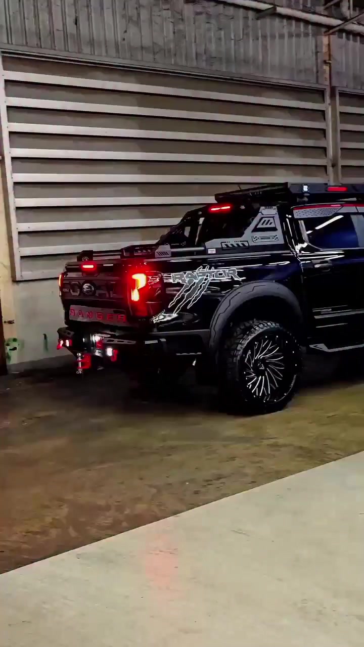®️الوحش الأسود الجديد 👑Ford Ranger Raptor ®️
😱 شاهد للأخير روعة الفورد وأناقتها 💥💥💥
 #fordtrucks #FordRangerRaptor #usacars #Ford2026 #فورد #الخليجالعربي #luxurycars #FordRanger2026 #الشرقالأوسط #المغربالعربي @à la une


**إذا كنت صاحب هذا الإعلان وتريد حذفه لأي سبب، رجاءا أرسل رسالة إلى الدعم الفني**