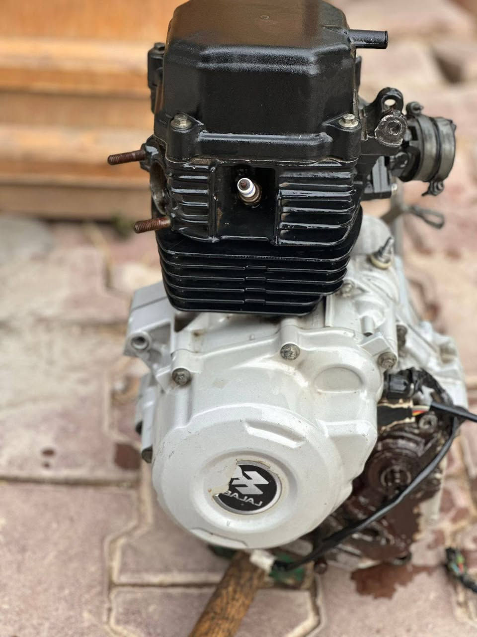 سلام عليكم شباب مكينه بوكسر نضيفه مامفتوحه للبيع المكان عماره ميسان السعر 100بيهة مجال قليل الشراي يتصل ***********
