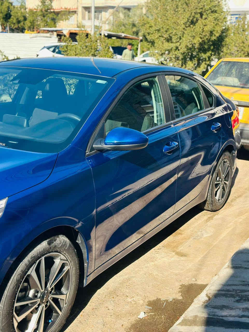 السلام عليكم فورتي 2024سياره جديده ماشيه 7تالاف حادثها موضح بل صور سياره بسمي السعر 158العنوان بغداد البلديات الاستفسار ***********
