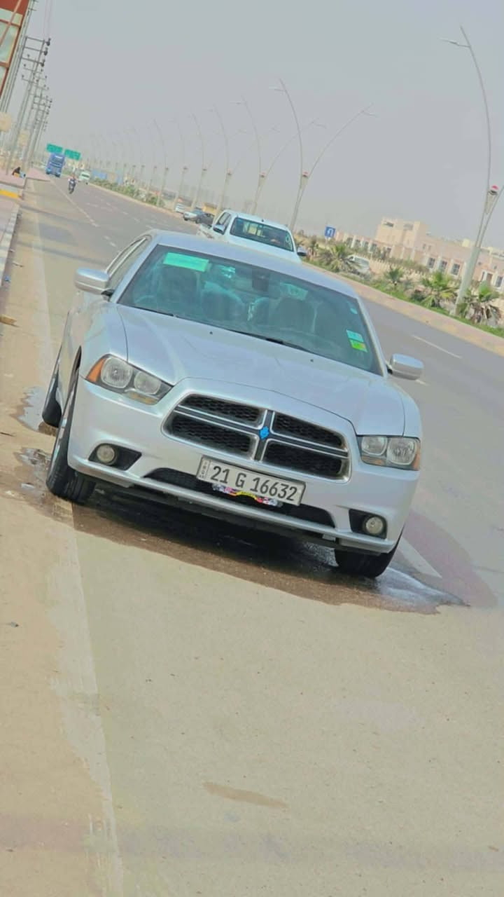 سلام عليكم جارجر ٢٠١٢
للبيع جهازه من كلهن 
بمسي تفاصيل كله بالمنشور 
سياره جديده بمعنى الكلمه
وسياره كفاله من الضربه والفتح
فقط صبغ والسونار موجود بالمنشور 
السعر ١٥٥ وبيه مجال المكان الديوانيه عفك 
*********** خبر وانا خادم
