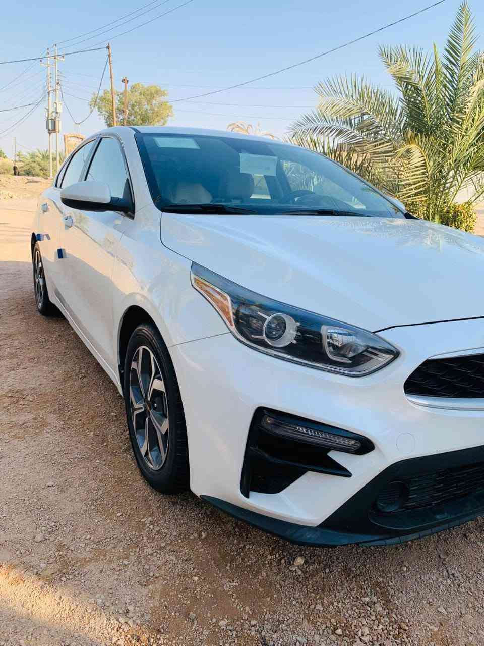 سلام عليكم فوارتي موديل 2019 امريكي للبيع مكفول كفالة عامه سياره جديده جاهزه من كلشي مكينه 2000دوش السعر خاص الشري ينتصل المكان السماوه ***********
