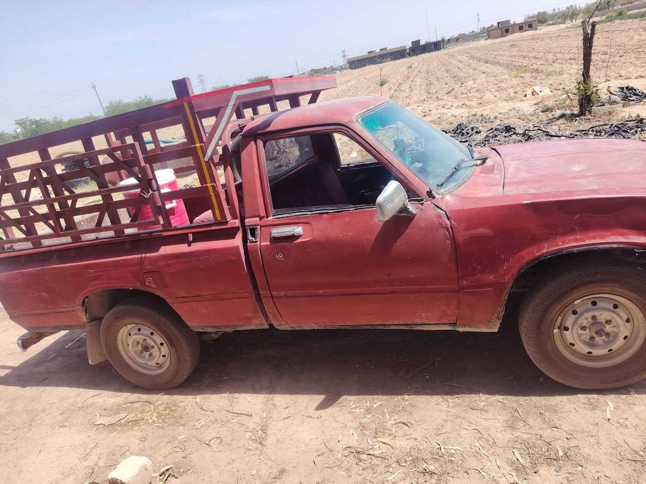 تيوتا 82بغداد سنويا 2030رقمها نكليزي محركهه ونجي اوتماتيك محركهه ماينقص شاصيهه سالم رقم واضح طخم تاير جديد سعر 23وبيها مجال مكاني نجف الحيدريه خان نص رقم الهاتف***********
