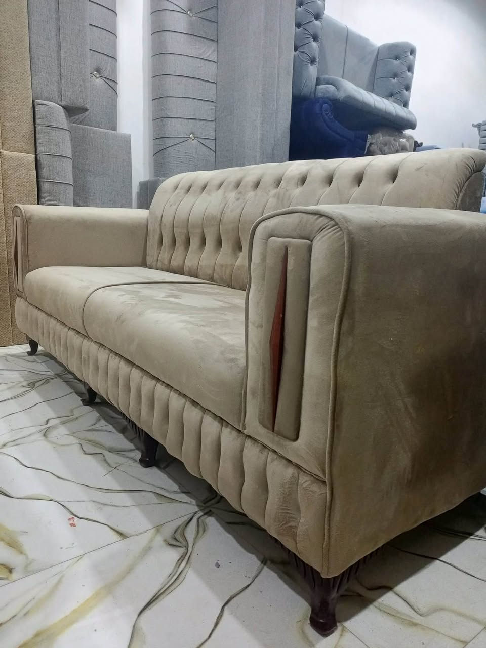 يالله

تخمين  نفس لون والموديل خوات 10 قطع 20  نفر 

ناصريه مركز  السعر مليون و150 مع توصيل داخل الناصريه

*********** ناصرية, ذي قار
