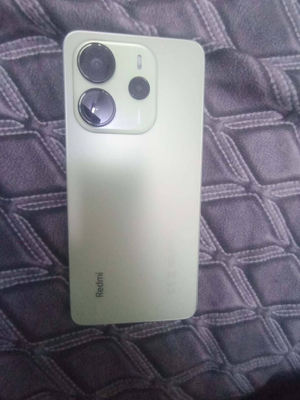 REDMI NOT14جهاز جديد بل كارتونه
ذاكره 256
بطاريه 5000
جهاز كلش زين 
يجي ويا شاحنه بقطره 33 واط حقيقي وكيبل اصلي الشحن السريع
السعرر 200 قفل تواصل ***********
