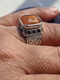 يمانيه للبيع اللي يحب يتصل على هذا الرقم٠٧٧١١٦٣٦٣٢١