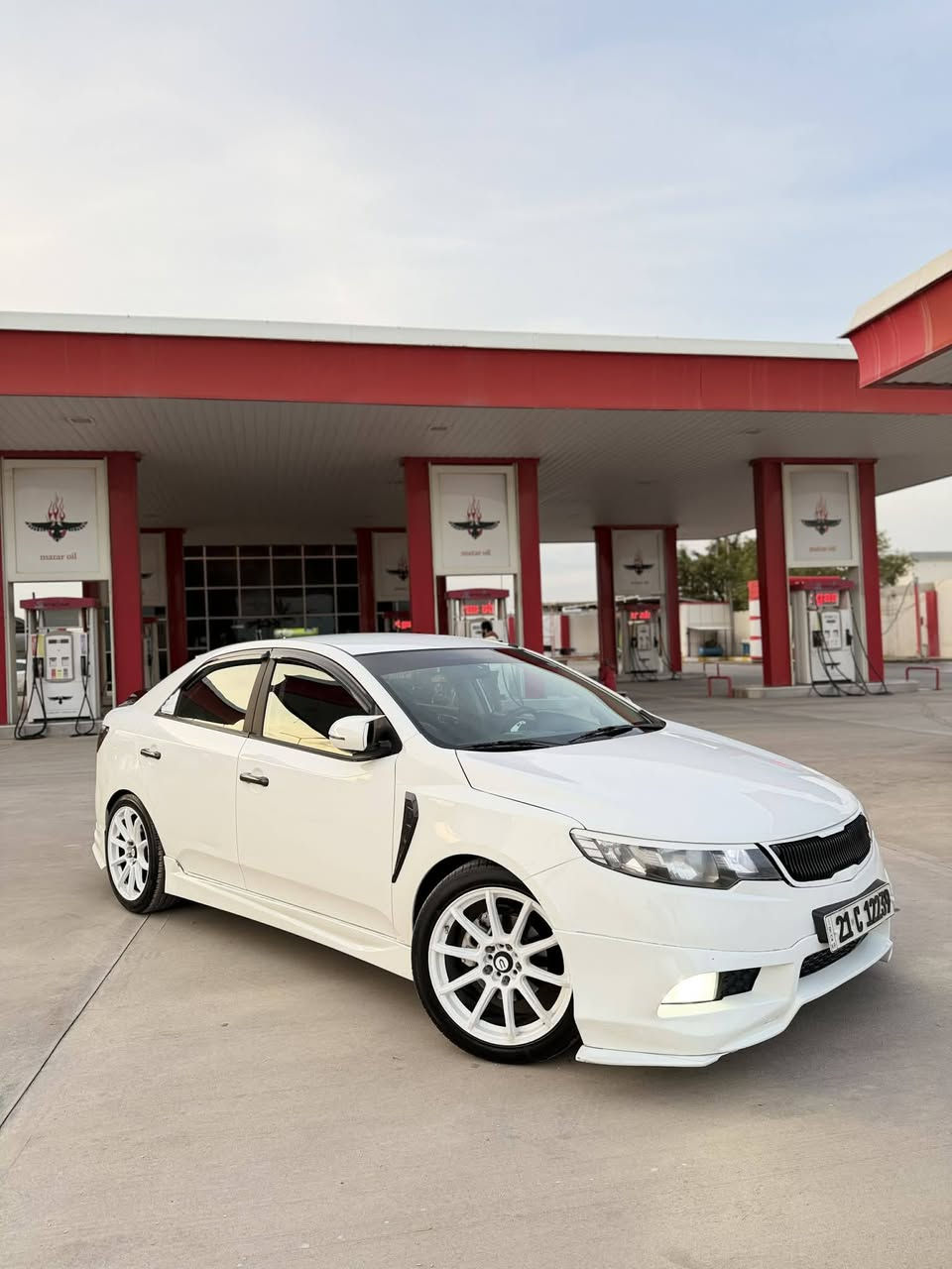 كيا سيراتو 2012 خليجي غاز وبنزين سنوية جديدة+بطاقة بنزين و بطاقة غاز سيارة فول كماليات وجمالية مصروف و متعوب عليه اهواية كلشي بيها شرط من دعامية للدعامية جاهزة دينار مابيها مصرف.صونار مرفق بالمنشور بيها قطعتين ونص صبغ سعرها 114 وبيها مجال بسيط *********** مكاني كركوك الحرية...
