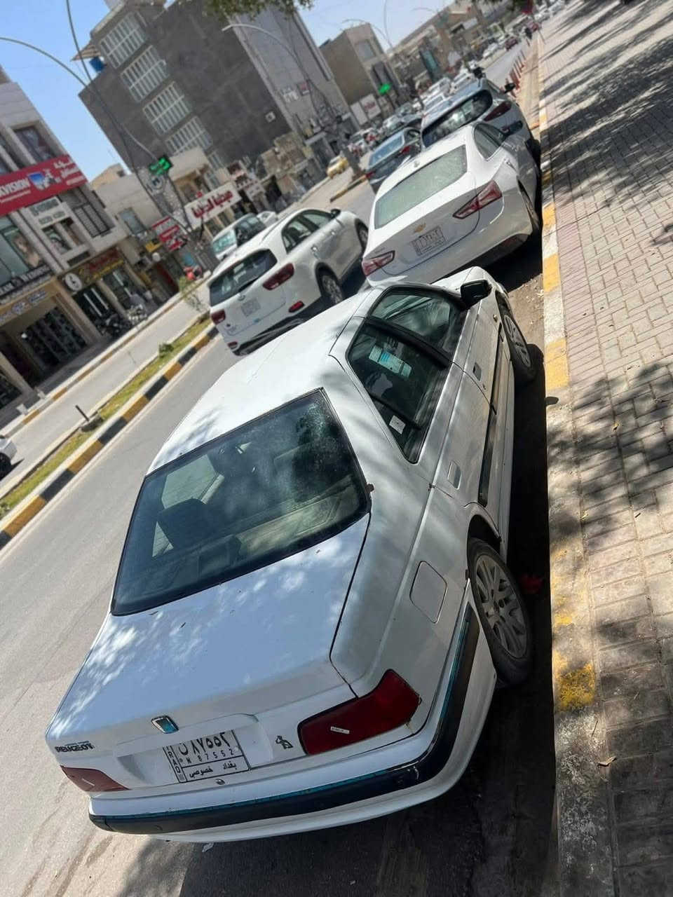 🚗 للبيع - بيجو بارص موديل 2018 🚗
📍 الموقع: بغداد / حي الجامعة
📞 للاستفسار: ***********

🔹 المواصفات:
• تبريد تدفئة شغال
• صدر أمامي وخلفي جديد
• كهربائيات كاملة شغالة

🔹 الحالة:
• بيها حادث جاملغ و بنيد 
• الجاملغ الخلفي عكس السايق معدل و كامل 
• المكينة تنقص 
• تحويل بأي وقت

💰 السعر المطلوب: 55 ورقة و بيها مجال
🚗 سيارة مرتبة من جميع النواحي، مناسبة للاستخدام اليومي ومجهزة بالكامل.
