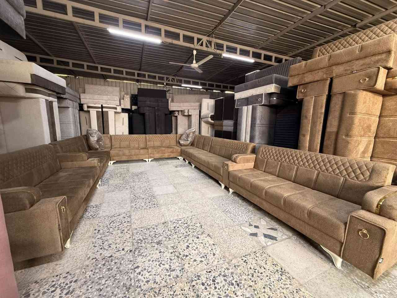 عرض لمده يومين فقط 

سلام عليكم 
متوفر ديوان 14 متر عشرين مقعد 
جديد تسكام ضمان سنه بالشغل 
درجه اولى ب825 الف 

العنوان بابل طريق حله ديوانية قرب محطة اسد بابل معرض الميار عمود 127

***********

للحجز والاستفسار مراسله واتساب
