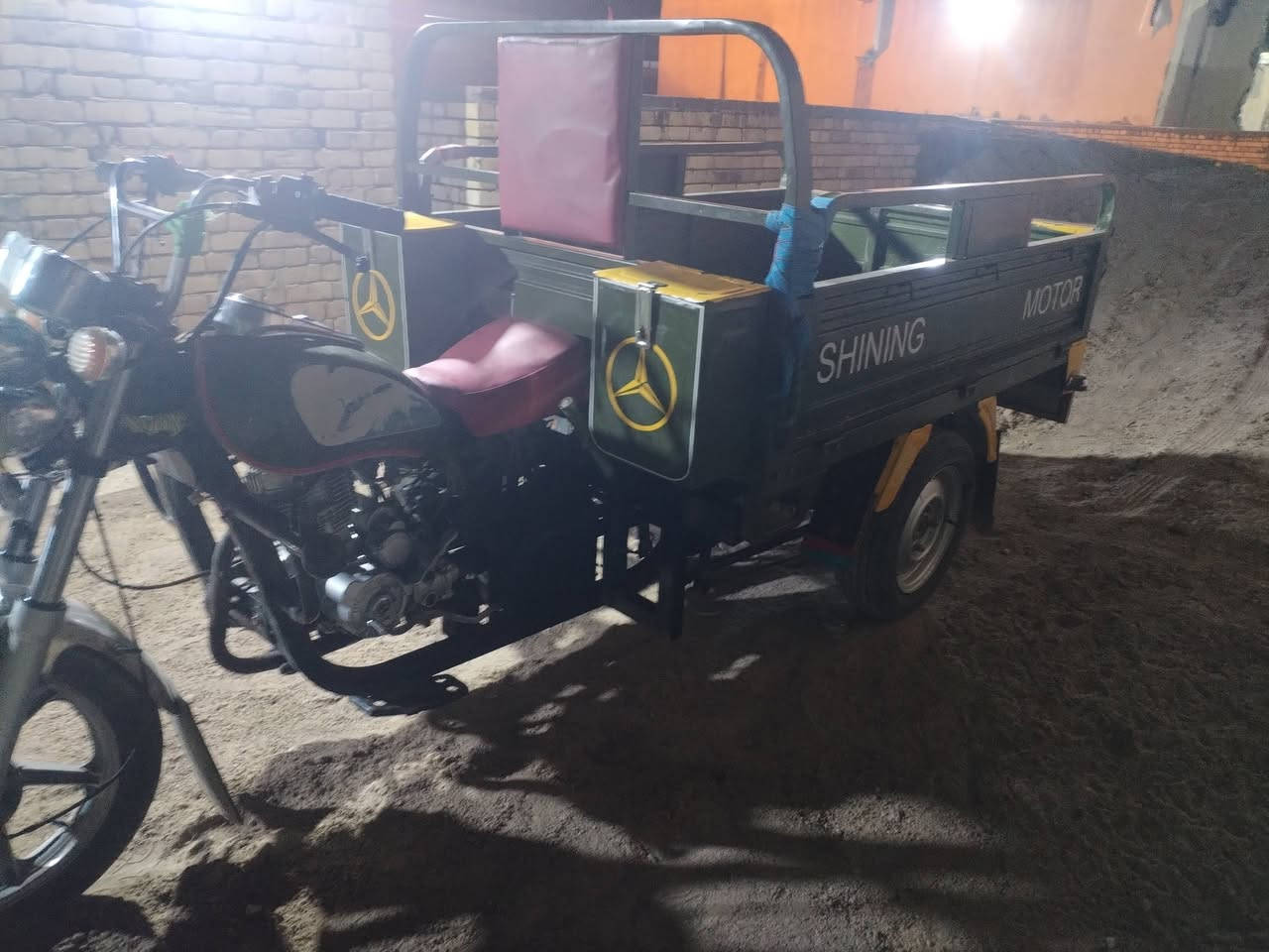 للبيع مليون و٨٠٠ البصرة الزريجي
***********
