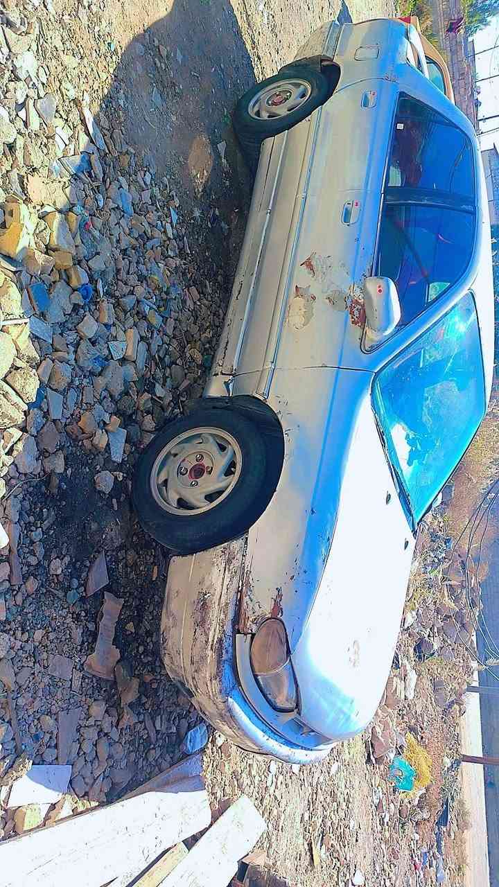 النترا دمعه موديل 94 نضيفه مكينه بيها لاستيك والف من تحمه تكطع دخان قليل كير عادي بيها دحجه مالت ستوته شوفت عينك بجهت العبري رقم ديالي بسمي سنويه صار الها سنه من صقطت ومامسويها البيع ومراوس بتكسي سعرها 23 ورقه تخم تاير حداديه جديده سياره مالت جناي بس اني اريد تكسي العده تكسي يراوس هم ترهم مكاني ديوانيه ***********
